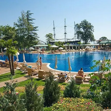Beachfront Bliss-1br Sea View Flat In Golden Sands By Flat Mаnаger Apartmán