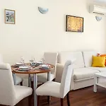 Beachfront Bliss-1br Sea View Flat In Golden Sands By Flat Mаnаger Lejlighed Varna