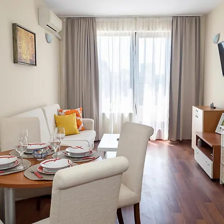 Beachfront Bliss-1br Sea View Flat In Golden Sands By Flat Mаnаger アパート *